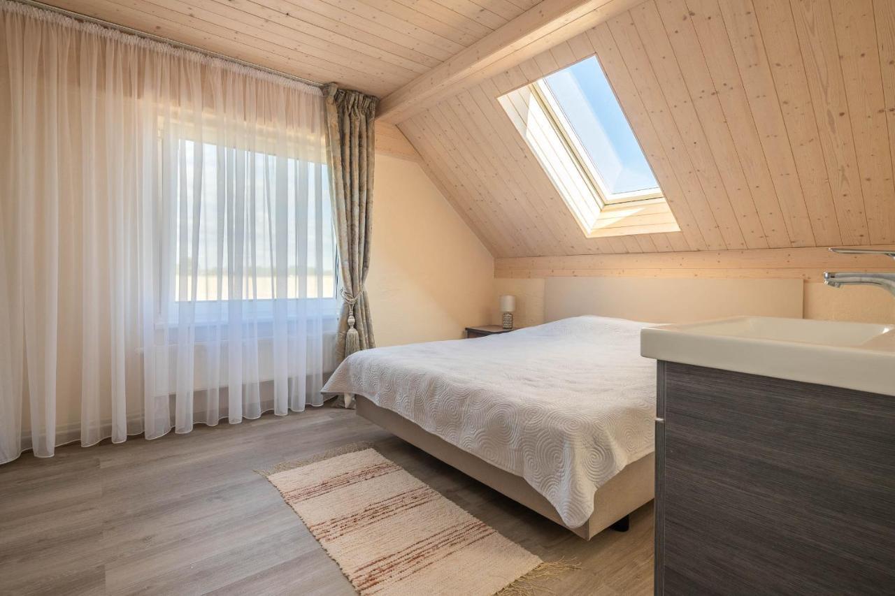 Kuren Hostel Karklė Exteriör bild